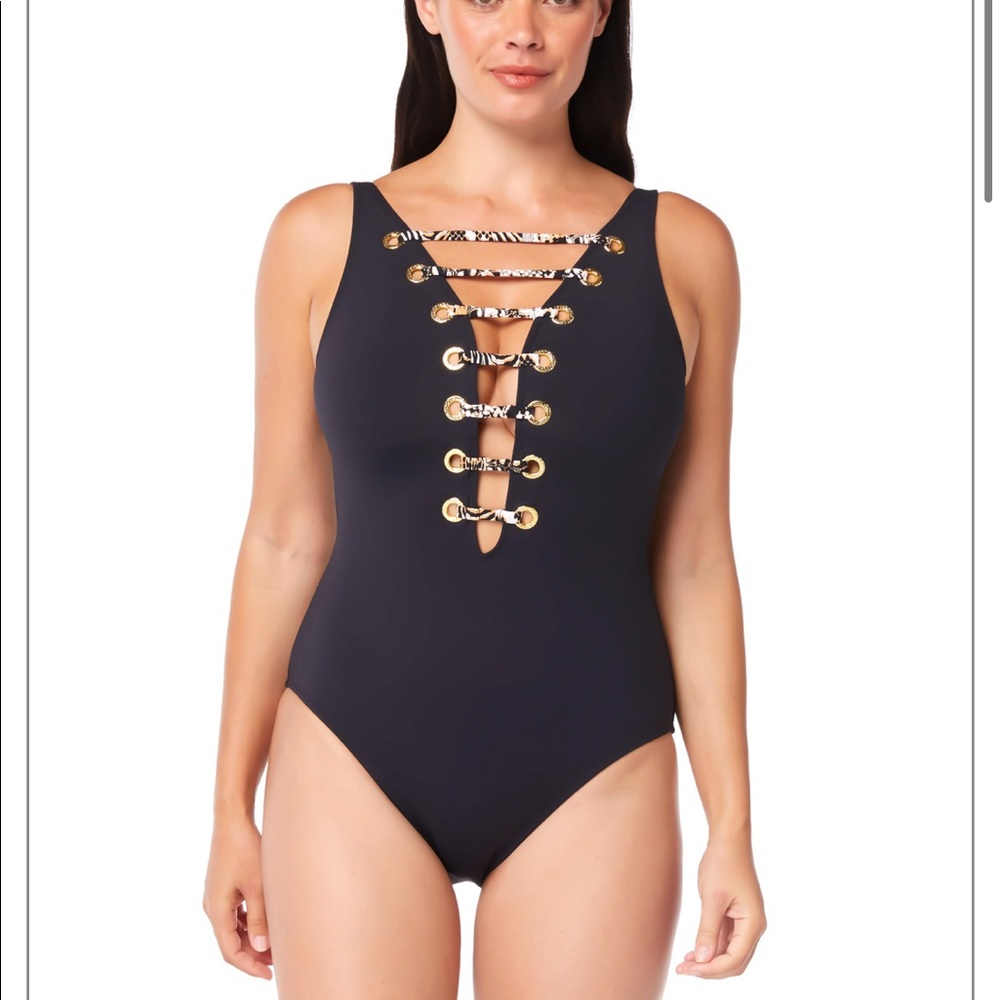 Bleu by Rod Beattie plunge 1 piece SZ 8
